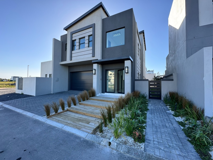 3 Bedroom Property for Sale in Sandown Western Cape